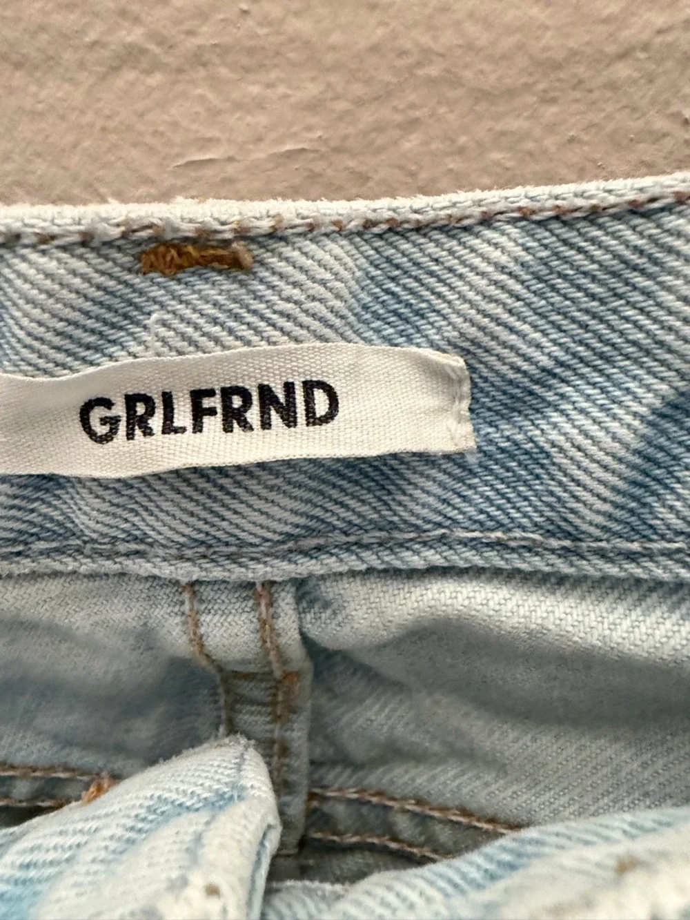GRLFRND Cindy High Rise Denim Shorts Love Buzz Light Wash Raw Hem 26 Made in USA
